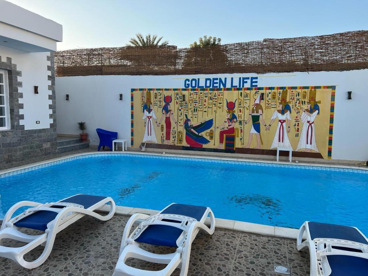 Golden Life Apartments, New With Pool Access * Luxor