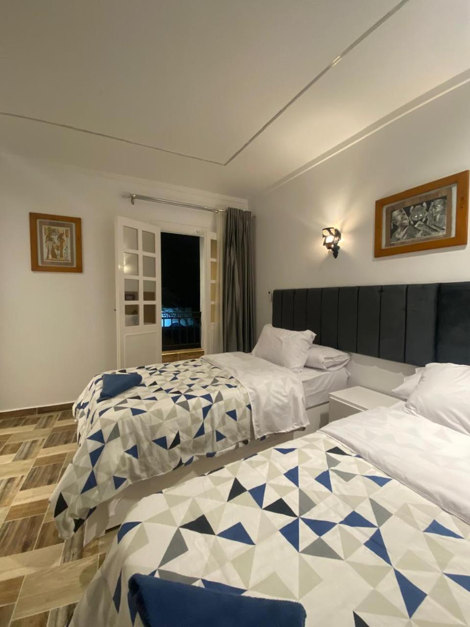 Apartment Golden Life Apartments, New With Pool Access *