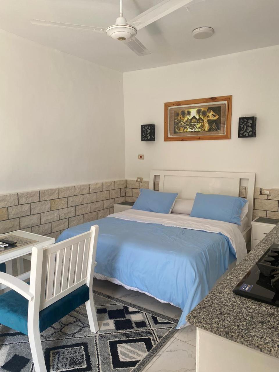 Golden Life Apartments, New With Pool Access