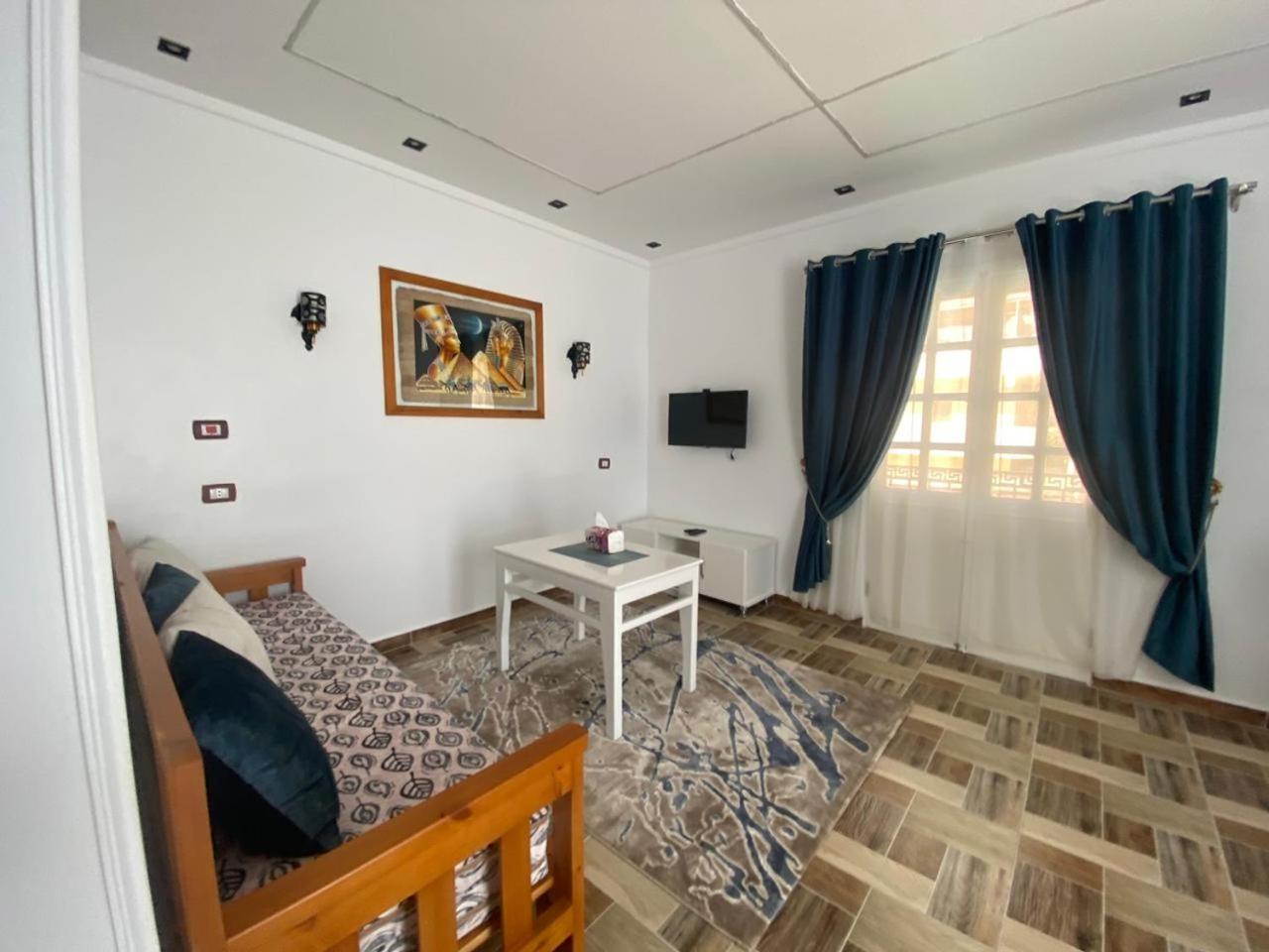 Apartment Golden Life Apartments, New With Pool Access