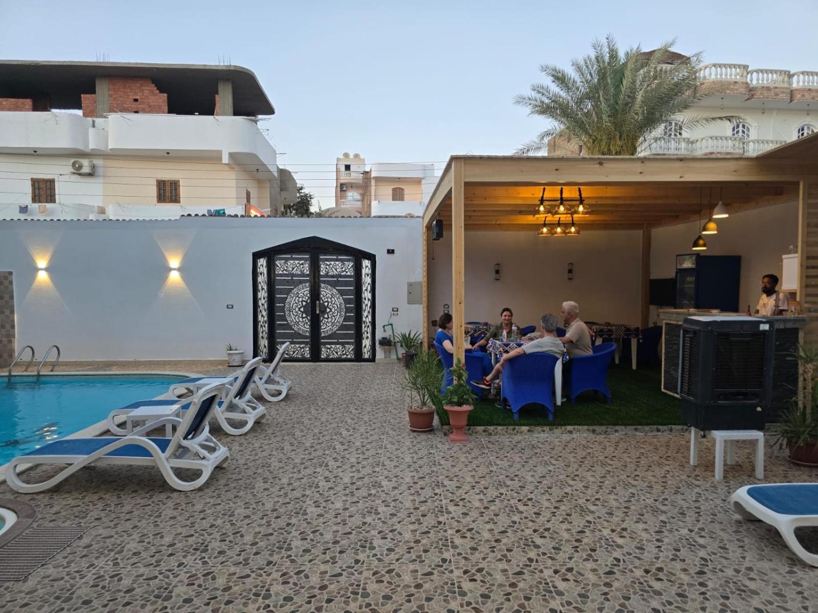 Golden Life Apartments, New With Pool Access *