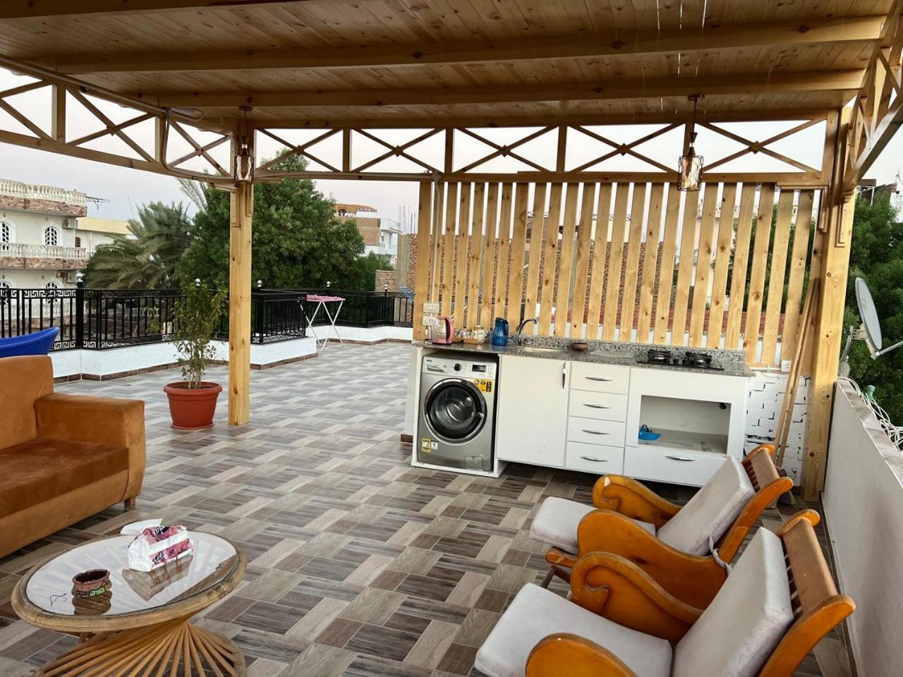 Golden Life Apartments, New With Pool Access
