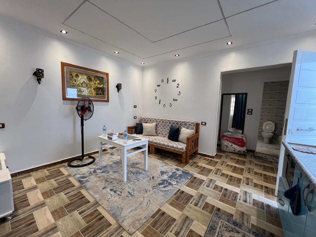 Golden Life Apartments, New With Pool Access * Луксор